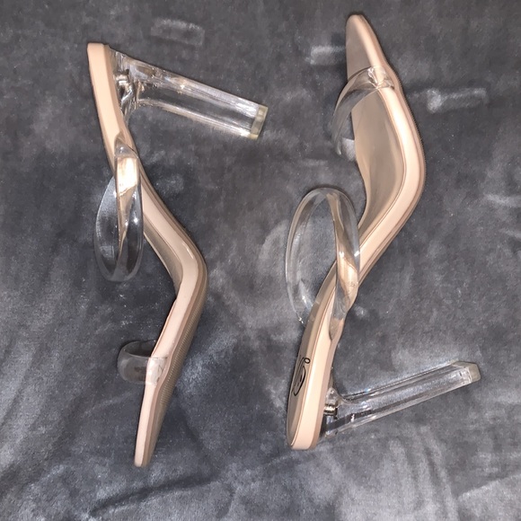 PVC heel - Picture 2 of 3